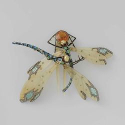Nature Crafting Fashion
