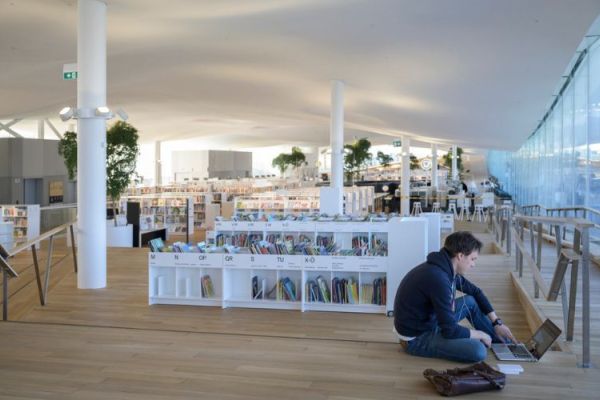 How to create virtual spaces to teach media literacy and digital skills