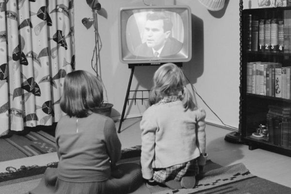 How the Watching Videos like a Historian project integrates audiovisual heritage in education