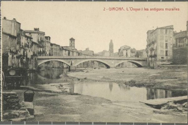 Art and life on postcards and photographs from Girona