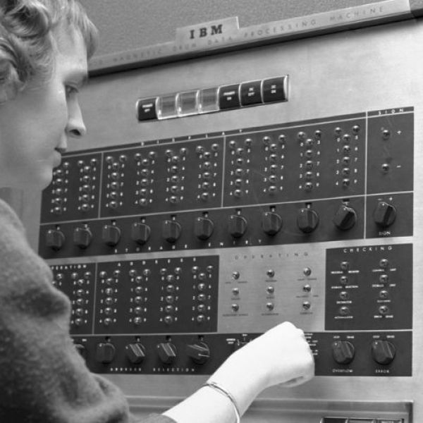 Website development for cultural heritage content at Europeana