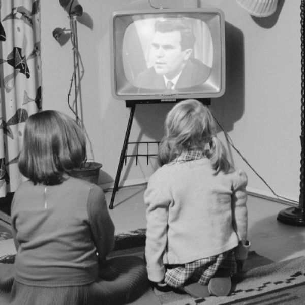 How the Watching Videos like a Historian project integrates audiovisual heritage in education