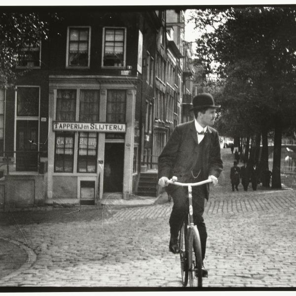 Street photography by Dutch artist Breitner